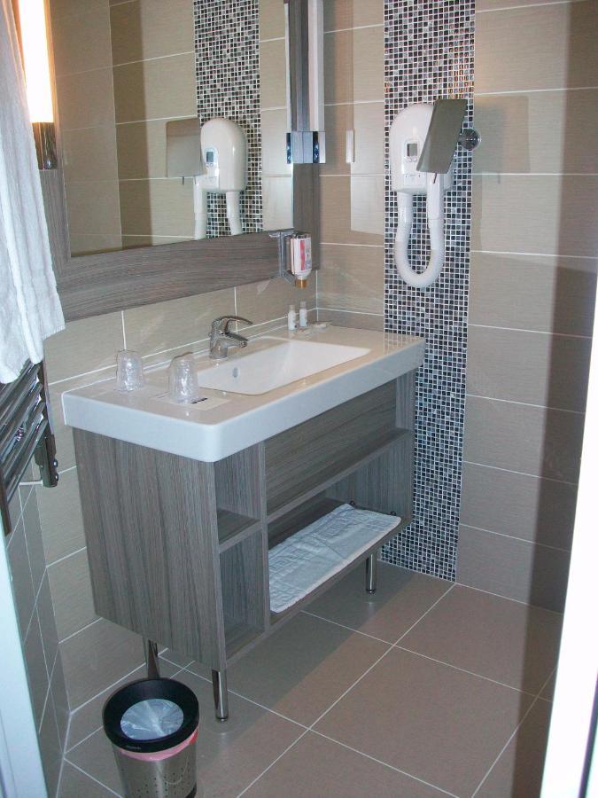 Ibis Styles Melun Hotel Rubelles Bagian luar foto