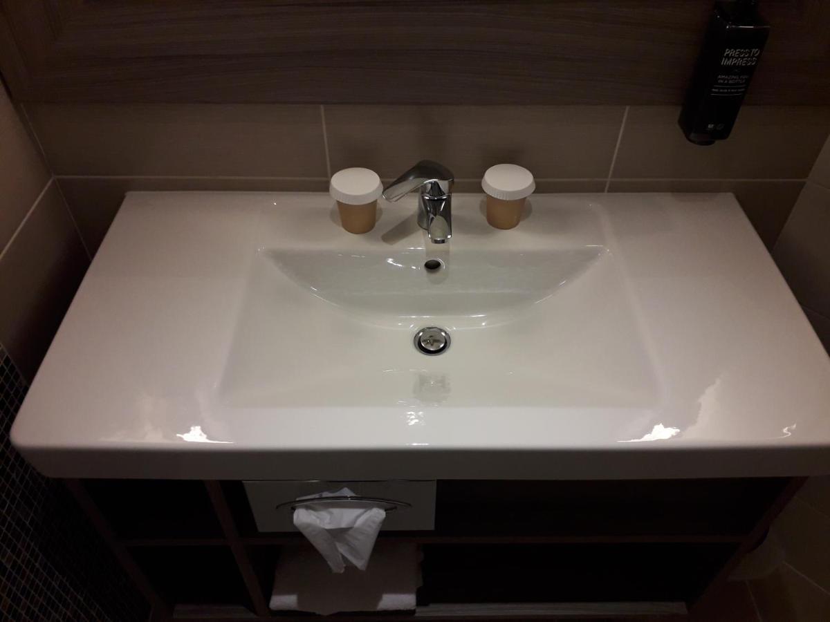 Ibis Styles Melun Hotel Rubelles Bagian luar foto
